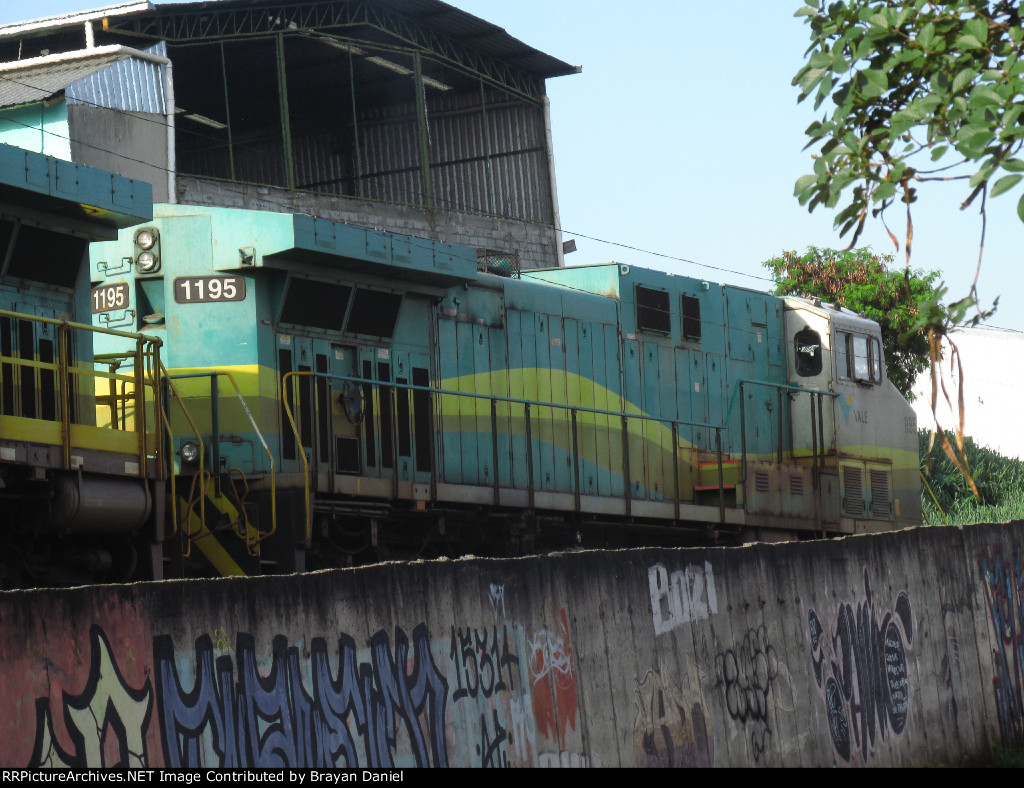 EFVM 1195